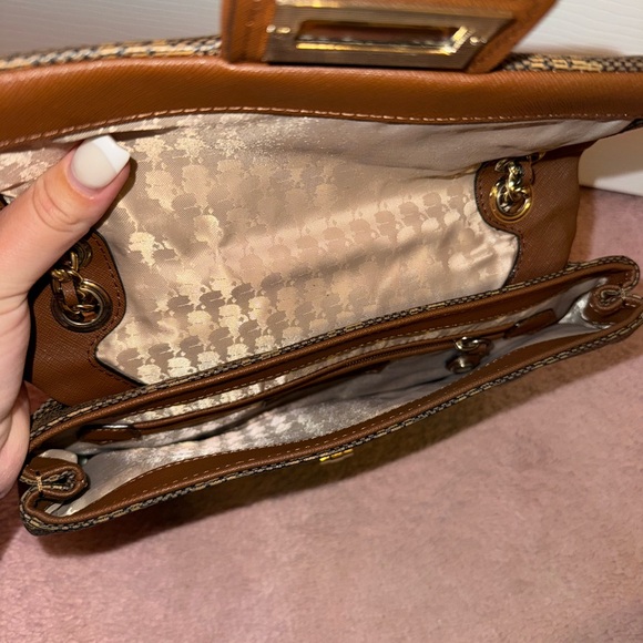 Karl Lagerfeld Shoulder Bag in Brown with Gold Hardware - Picture 3 of 4